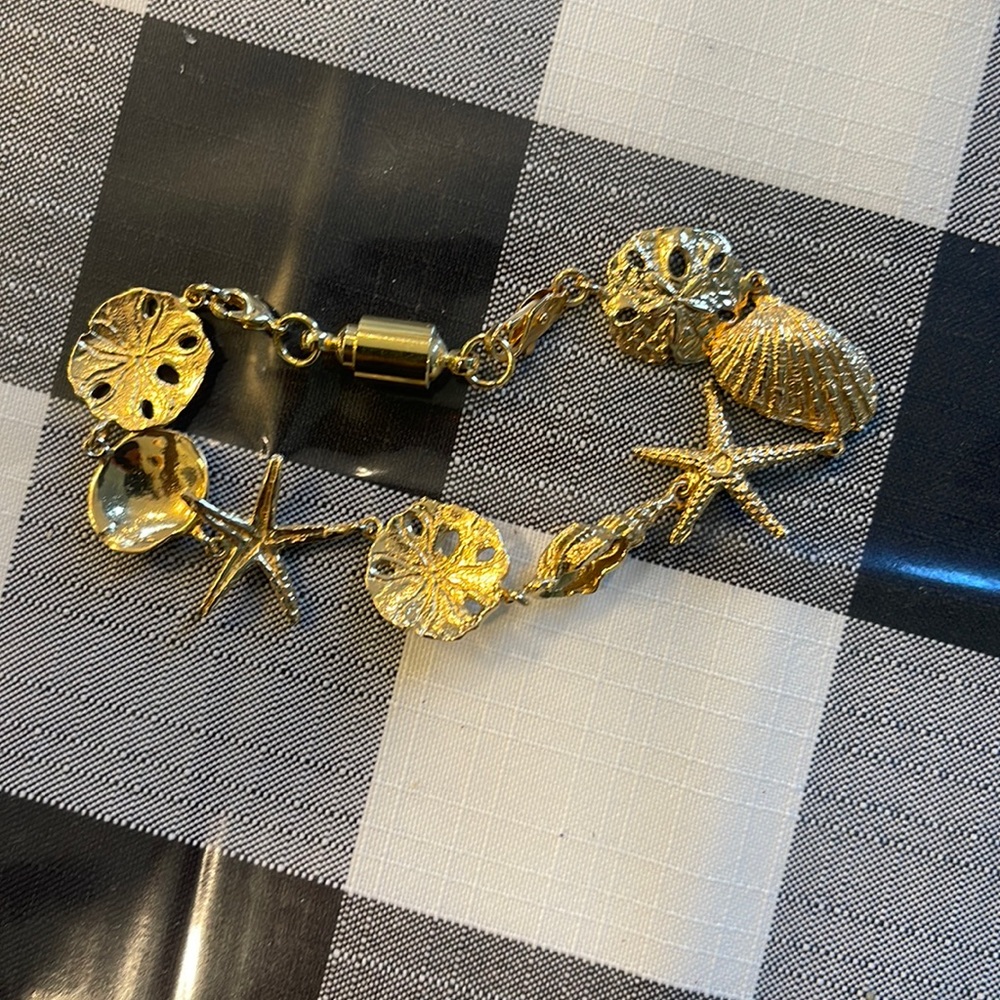 Seashell Bracelet - image 1